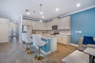 2859 Grand Kemerton Pl in Tampa, FL - Building Photo - Building Photo