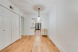 7732 Meadow Rd in Dallas, TX - Building Photo - Building Photo