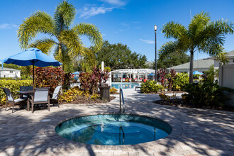 Madalyn Landing in Palm Bay, FL - Building Photo - Building Photo