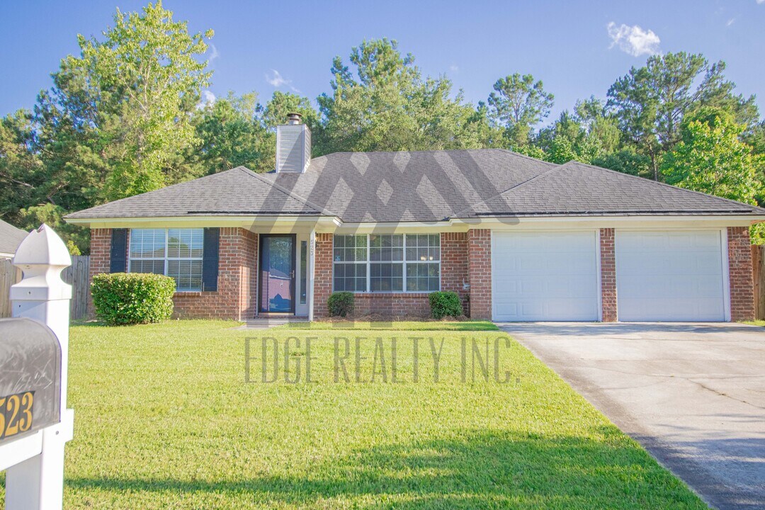 523 Rice Gate Dr in Richmond Hill, GA - Building Photo