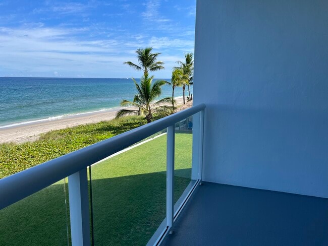 2909 S Ocean Blvd in Highland Beach, FL - Building Photo - Building Photo
