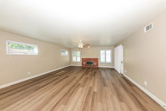 3497 Accomac Ave in San Diego, CA - Building Photo - Building Photo