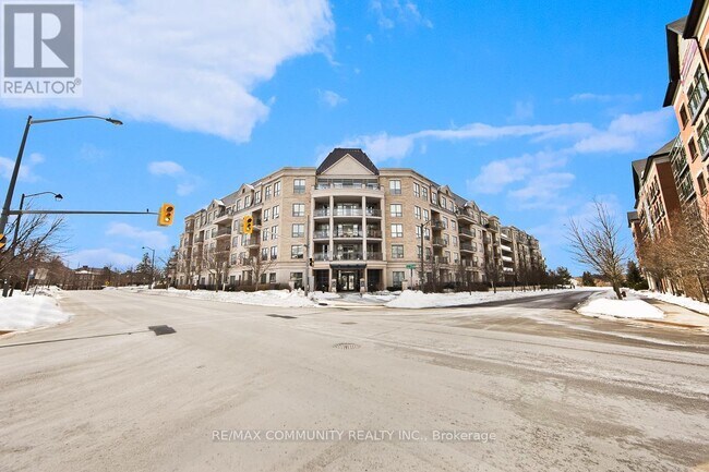 180 John West Way in Aurora, ON - Building Photo - Building Photo