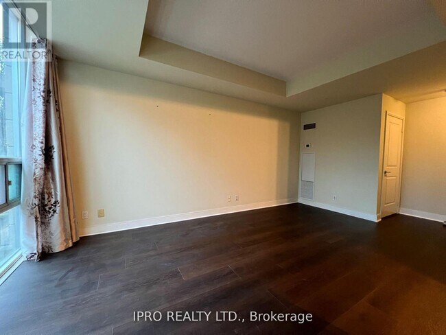 70-170 Absolute Ave in Mississauga, ON - Building Photo - Building Photo