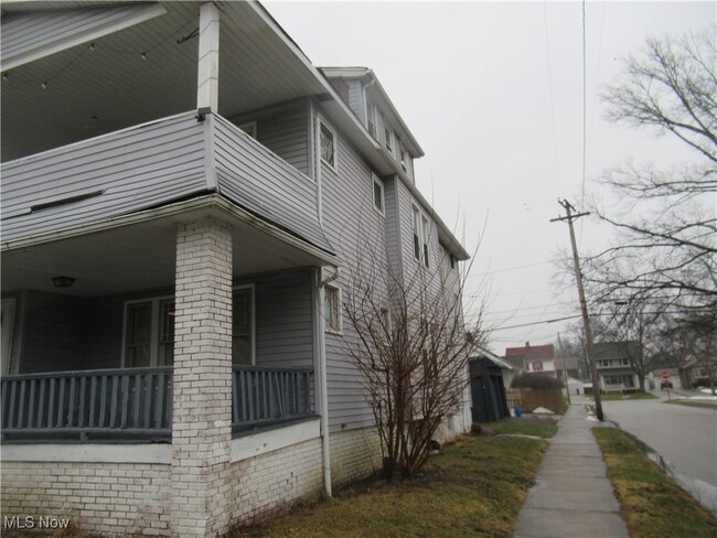 2171 Olive Ave in Lakewood, OH - Building Photo - Building Photo