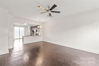 2564 Tranquil Oak Pl in Charlotte, NC - Building Photo - Building Photo