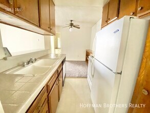 1711 Corinth Ave, Unit 308 in Los Angeles, CA - Building Photo - Building Photo