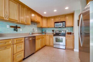 4671 Hamilton St in San Diego, CA - Building Photo