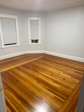 10 Humphreys St, Unit 2 in Boston, MA - Building Photo - Building Photo