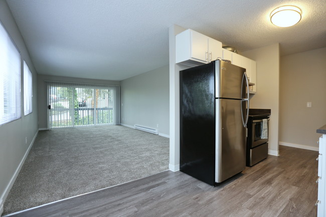 Crestwood Apartments in Kenmore, WA - Foto de edificio - Interior Photo