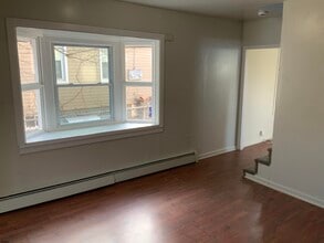 42 E Greenfield Ave in Pleasantville, NJ - Building Photo - Building Photo