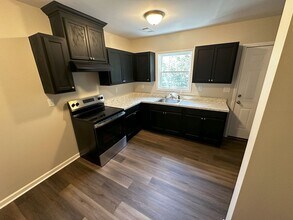 2216 Loop Rd in Tuscaloosa, AL - Building Photo - Building Photo