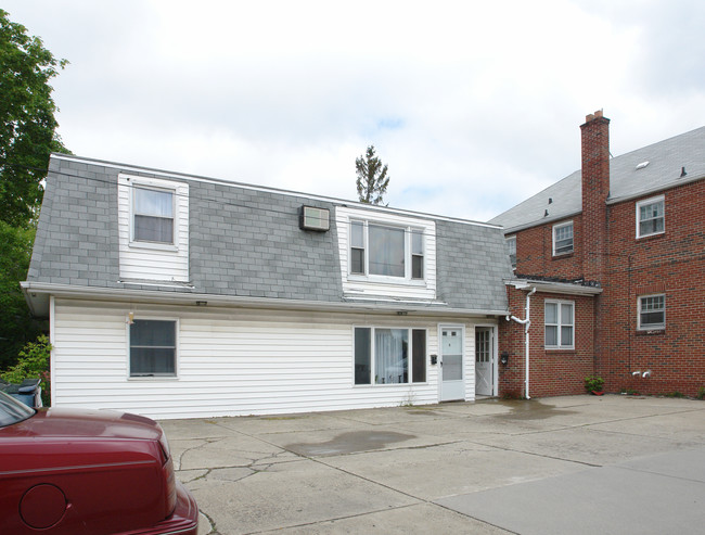 1455 Sheridan Dr in Kenmore, NY - Building Photo - Building Photo