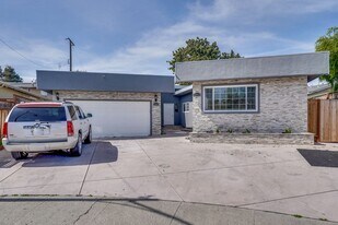 1893 Stardust Ct in Santa Clara, CA - Building Photo