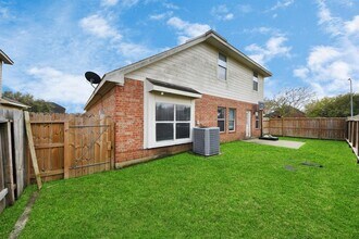 2142 Vermillion Oak St in Fresno, TX - Building Photo - Building Photo