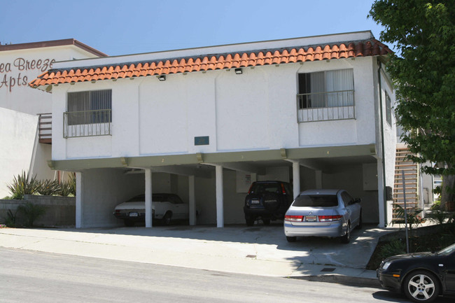 208-210 Arena St in El Segundo, CA - Foto de edificio - Building Photo