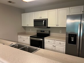 4854 Meadowsweet in Myrtle Beach, SC - Building Photo - Building Photo
