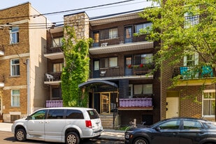 2131 De Champlain Rue in Montréal, QC - Building Photo