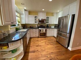 2 Six Flags Cir in Buellton, CA - Building Photo