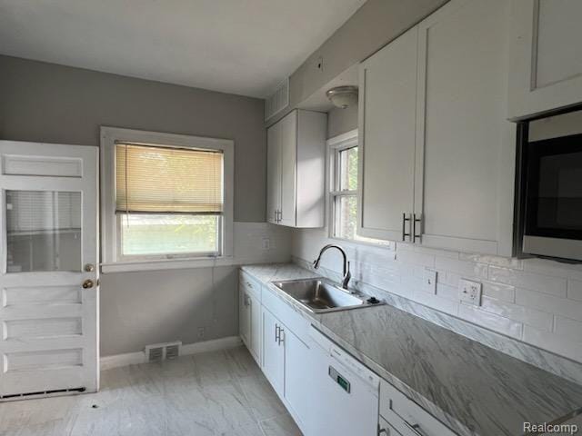 2254 Biddle Ave in Wyandotte, MI - Building Photo - Building Photo