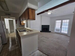 9000 Bissonnet St in Houston, TX - Building Photo - Building Photo