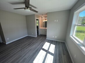 566 Kelly Rd in Wilmington, NC - Building Photo - Building Photo