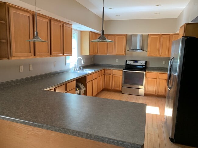 112 Cook St in Waukesha, WI - Foto de edificio - Building Photo