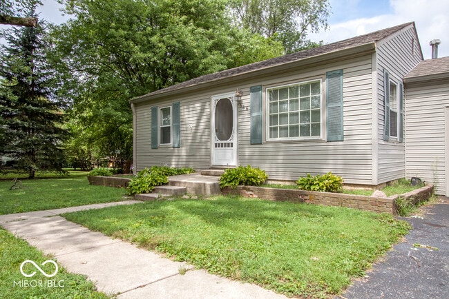 986 Rita Dr in Greenwood, IN - Building Photo - Building Photo