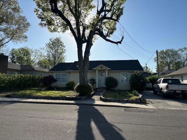 860 Harle Ave NW in Cleveland, TN - Foto de edificio - Building Photo