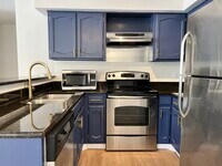 3022 Forest Ln, Unit 315