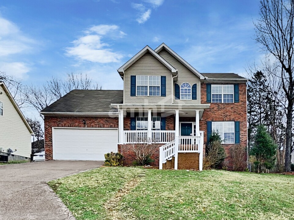 1617 Eagle Trace Dr in Mount Juliet, TN - Building Photo