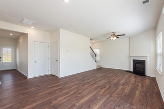 927 Dora Rose Rd in Knoxville, TN - Building Photo - Building Photo