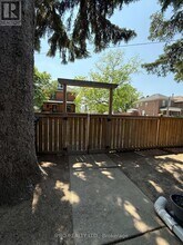 70 West St in Brampton, ON - Building Photo - Building Photo