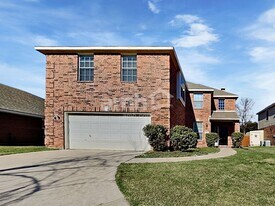 1715 Ash Ln in Corinth, TX - Building Photo