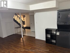 166 Knightswood Ave in Vaughan, ON - Building Photo - Building Photo