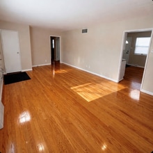 9200 W Park Hill Ave in Milwaukee, WI - Building Photo - Building Photo