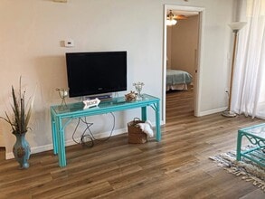 3006 Caring Way, Unit 409 in Port Charlotte, FL - Building Photo - Building Photo