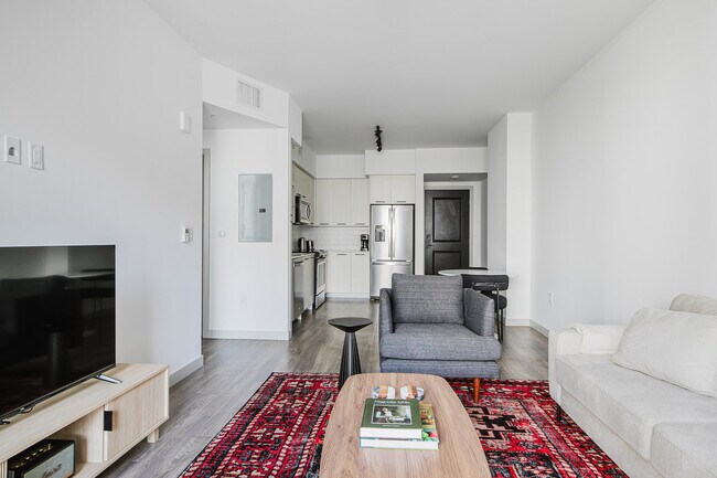 221 SW 12th St in Miami, FL - Building Photo - Building Photo