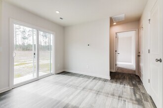 307 Kyle's Dr in Tarboro, NC - Building Photo - Building Photo