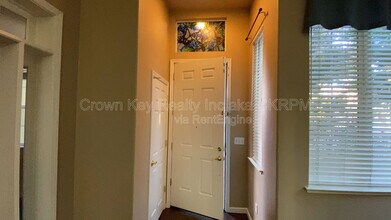 4685 Dandelion Loop in Tracy, CA - Building Photo - Building Photo