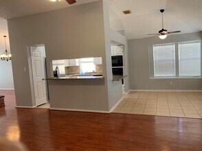 3111 Lazy Brook Dr in Sugar Land, TX - Building Photo - Building Photo