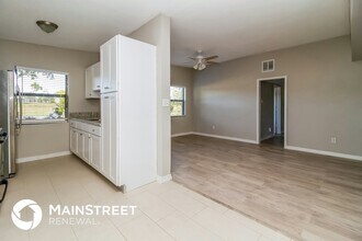579 N Lake Ave in Apopka, FL - Building Photo - Building Photo