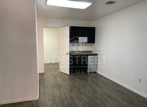 3333 W 8th St in Thatcher, AZ - Foto de edificio - Building Photo