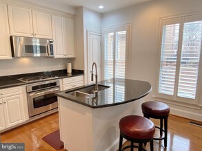 407 Oronoco St in Alexandria, VA - Building Photo - Building Photo
