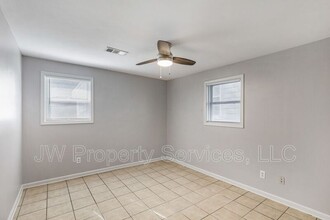 1609 France St in New Orleans, LA - Building Photo - Building Photo