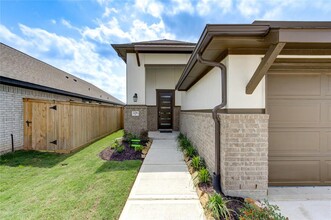 206 Shining Succulent Dr in Richmond, TX - Building Photo - Building Photo