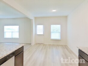 230 Banjo Trl in Newark, TX - Building Photo - Building Photo