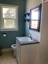 7630 SE Woodstock Blvd in Portland, OR - Building Photo - Building Photo