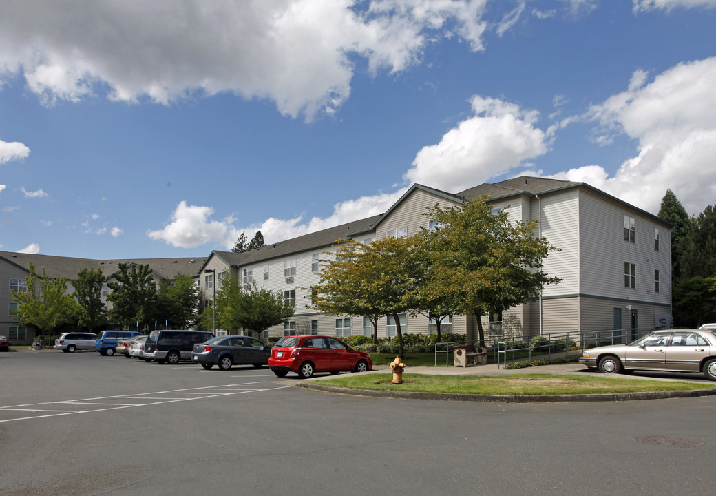 Brentwood Oaks in Beaverton, OR - Foto de edificio