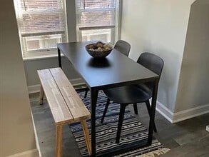 2033 Maple Ave in Cincinnati, OH - Building Photo - Building Photo